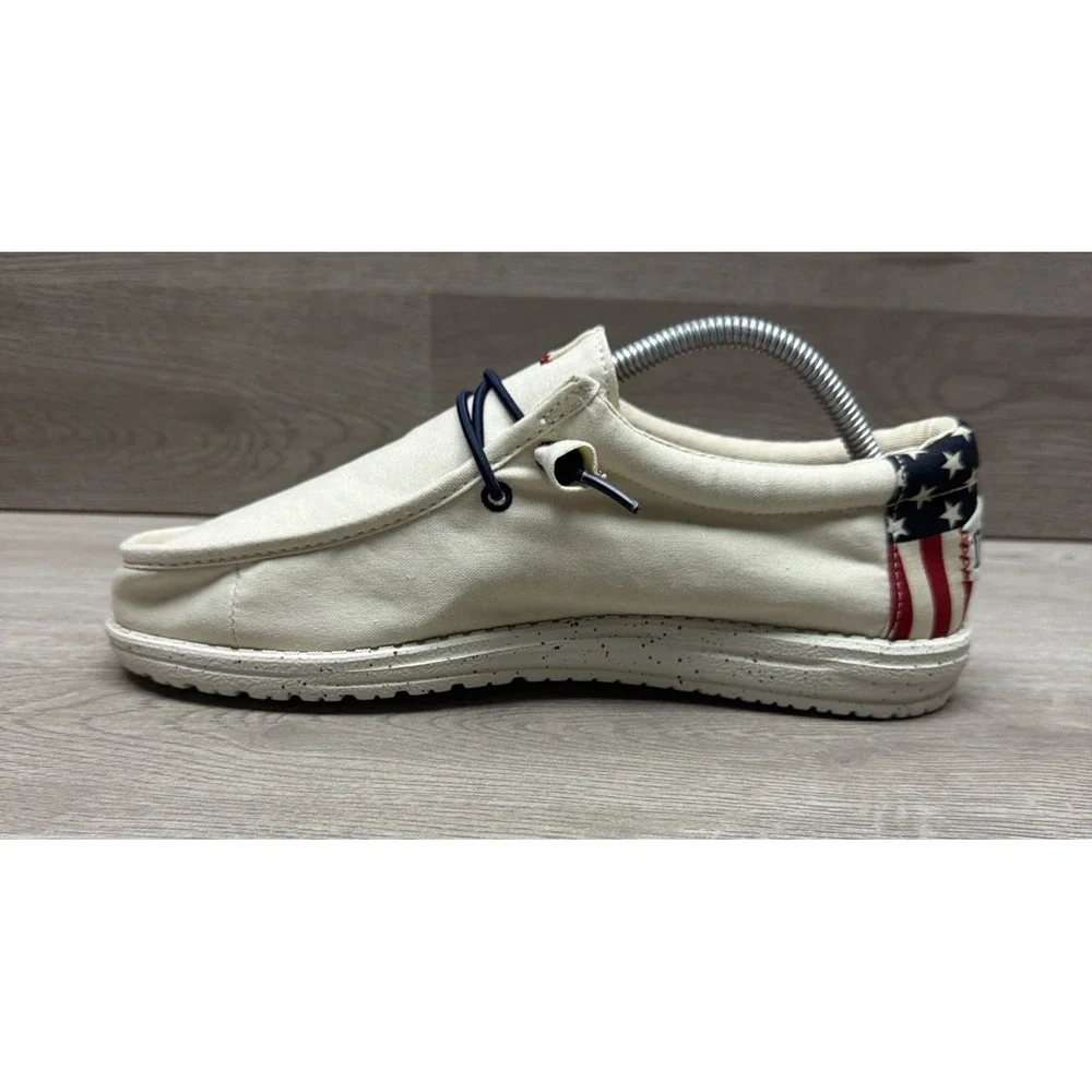 Hey Dude Wally Americana Stars Shoes Slip On Comfort White Size 8 Mens USA MINT